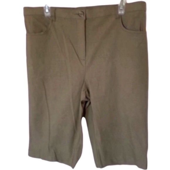 Coconut Row Bermuda Shorts Tan Khaki Beige Neutral Stretchy Shorts Longer Length - Picture 9 of 16
